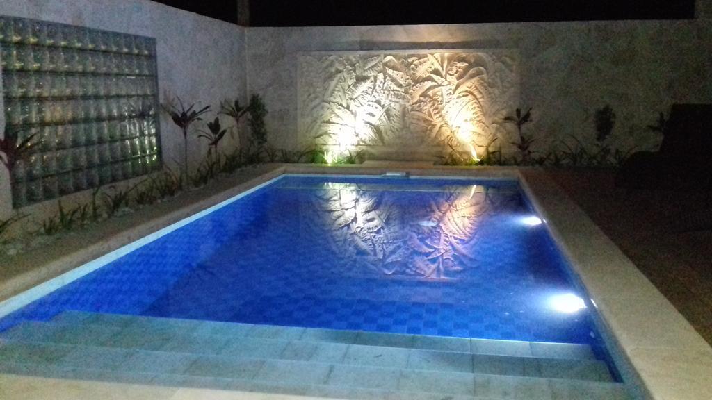 Gili Palms Villas กีลีตราวางัน ภายนอก รูปภาพ