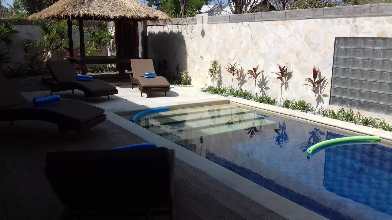Gili Palms Villas กีลีตราวางัน ภายนอก รูปภาพ