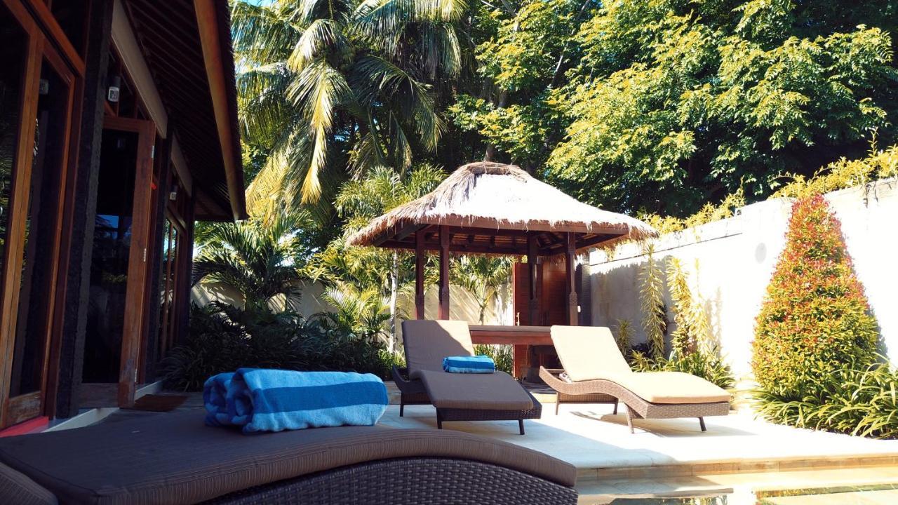 Gili Palms Villas กีลีตราวางัน ภายนอก รูปภาพ