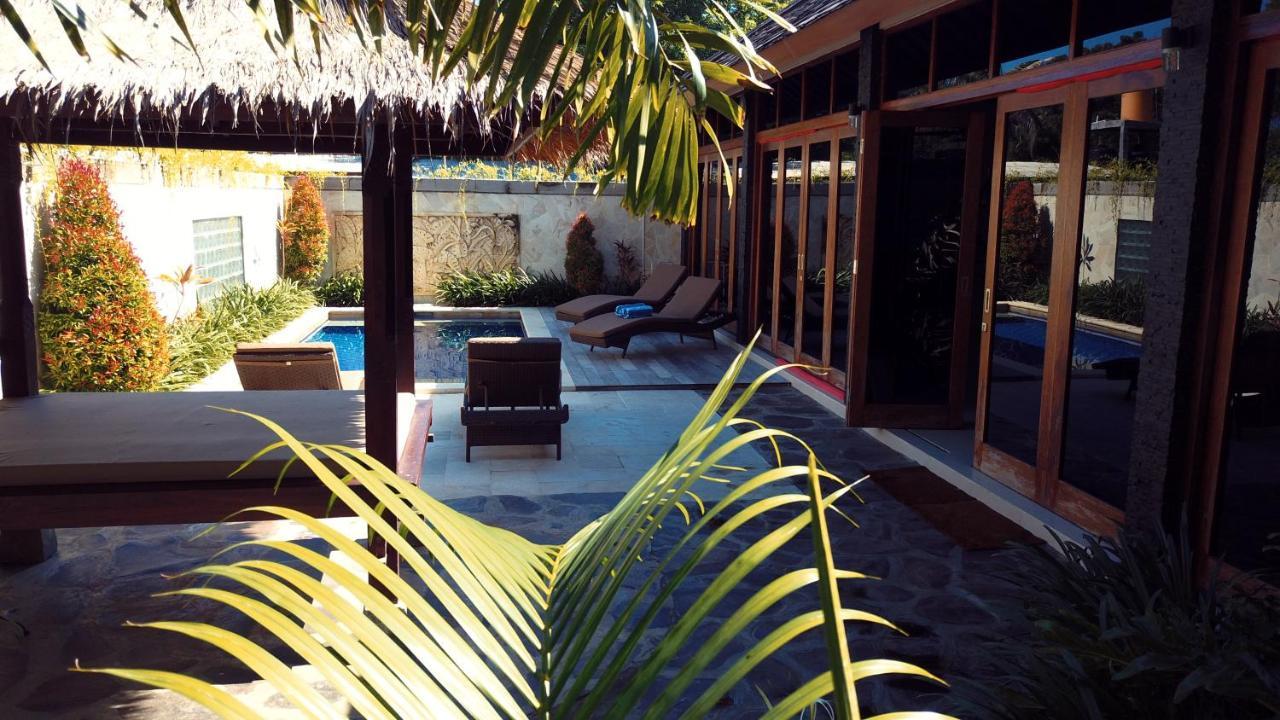 Gili Palms Villas กีลีตราวางัน ภายนอก รูปภาพ