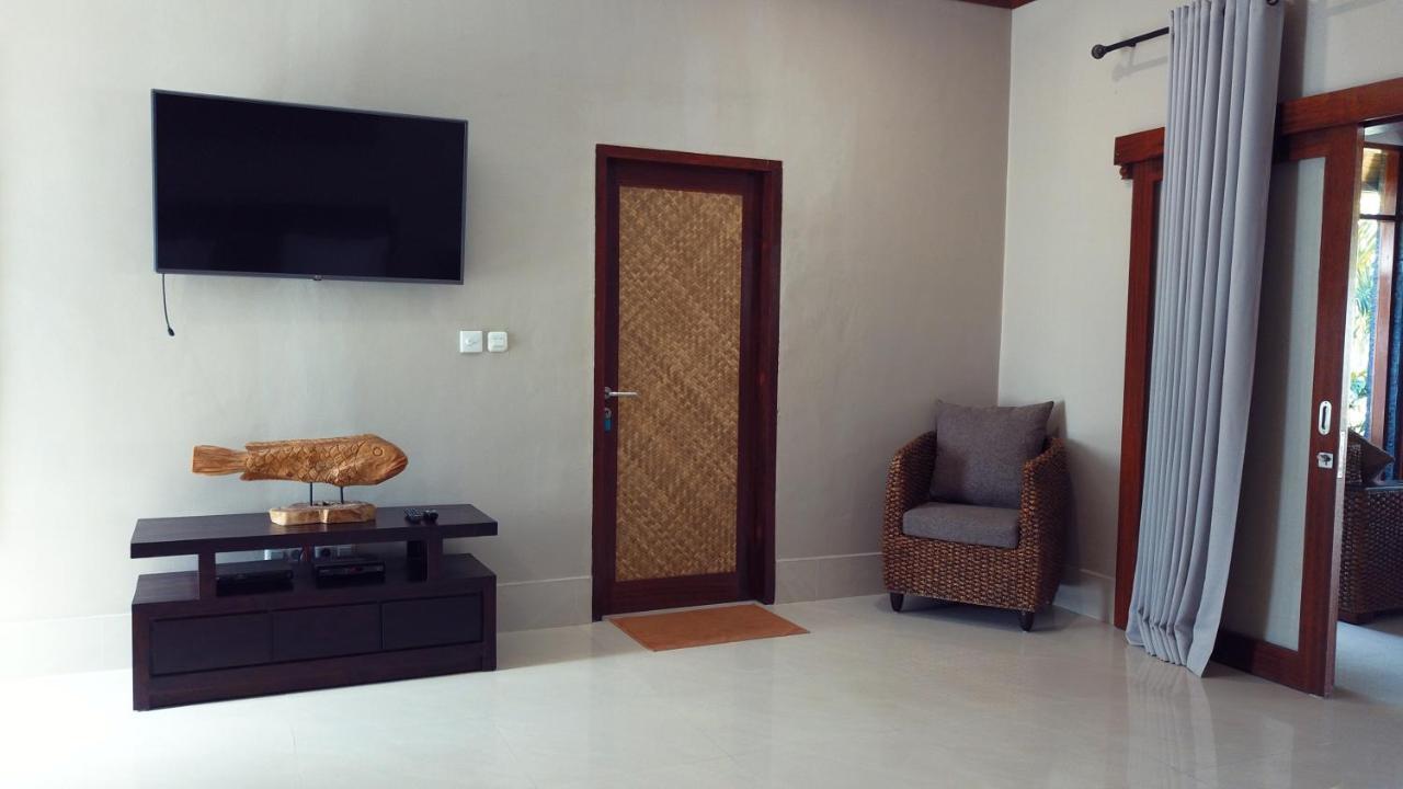 Gili Palms Villas กีลีตราวางัน ภายนอก รูปภาพ