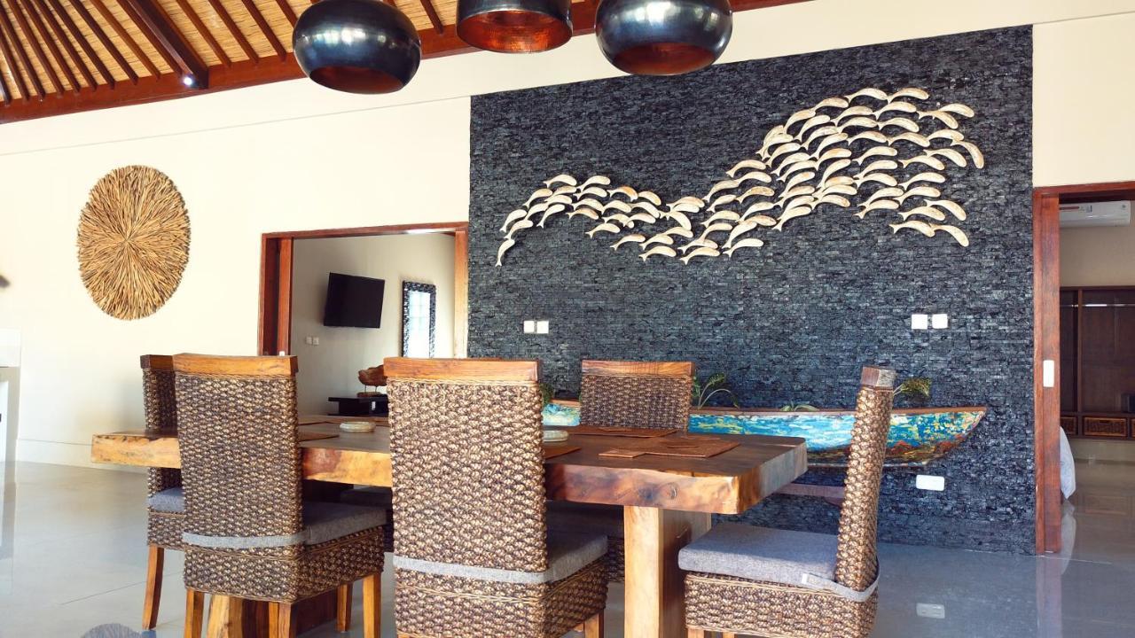 Gili Palms Villas กีลีตราวางัน ภายนอก รูปภาพ