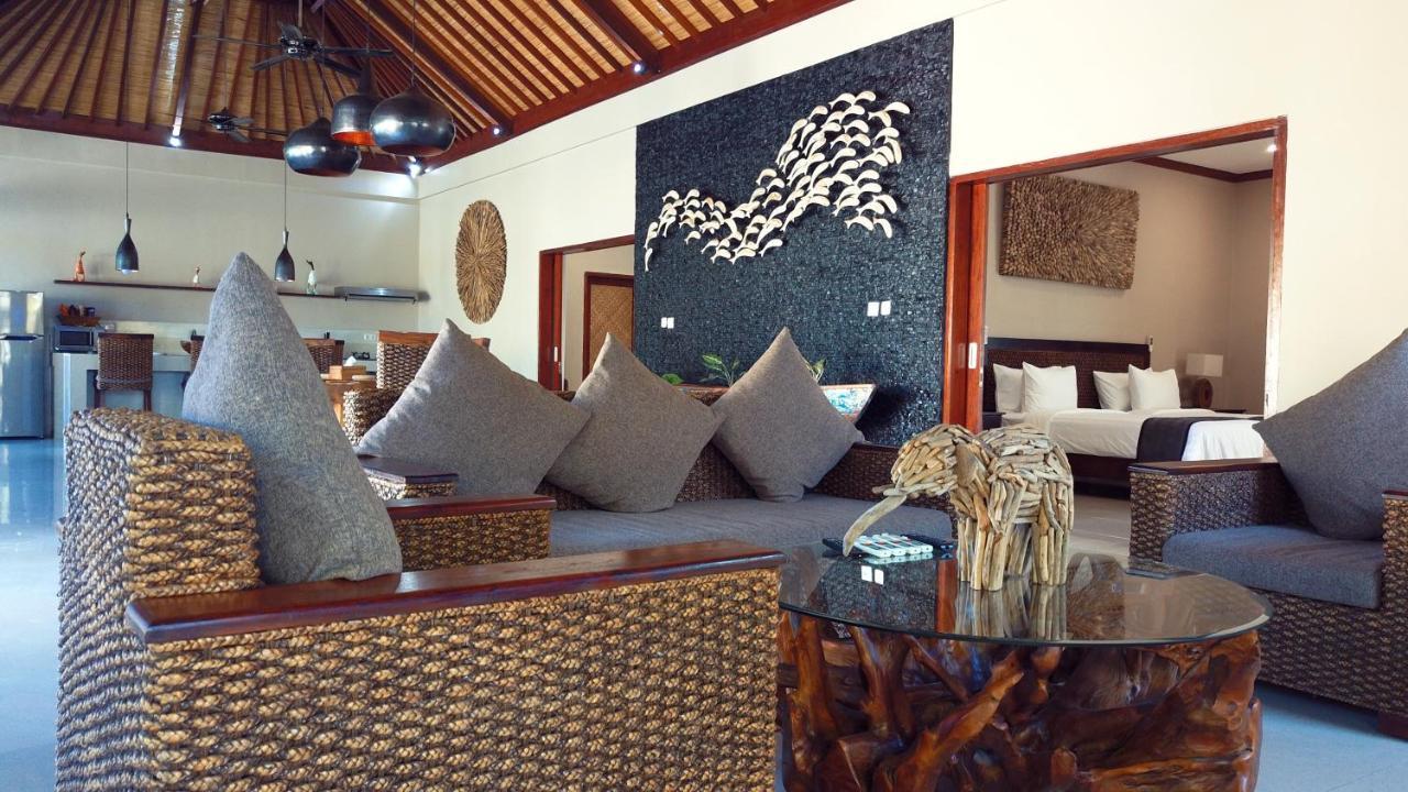 Gili Palms Villas กีลีตราวางัน ภายนอก รูปภาพ
